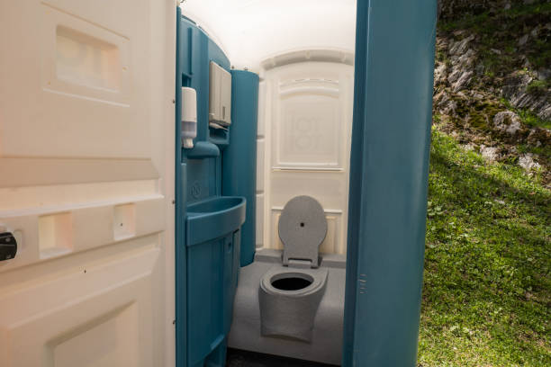 Best Portable Restroom Maintenance and Cleaning  in Pine Hills, FL